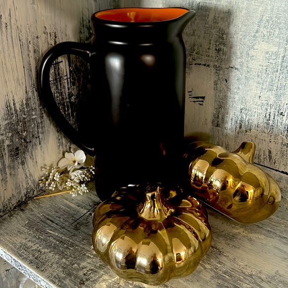 Rae Dunn WITCH’S BREW matte black Halloween pitcher - Picture 4 of 4